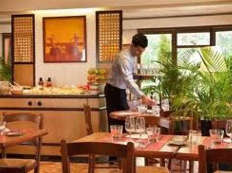Campanile Arras - Saint-Nicolas Restaurant foto